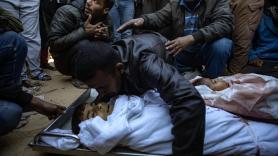 Al menos 66 muertos en un ataque israelí cerca de un hospital en Beit Lahia, al norte de Gaza