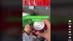 Prueba lo que pasa si limpias el borde de la lata antes de beber y el resultado se comparte miles de veces