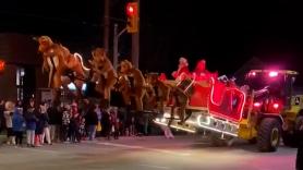 El impresionante trineo de Papá Noel que circula por las calles de Suiza