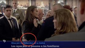 El incómodo momento de la reina Letizia en el funeral de la DANA: para muchos "una falta de respeto"