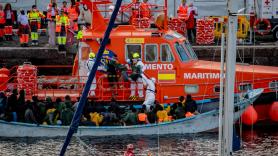 Seis muertos entre los migrantes llegados a isla canaria de El Hierro en cuatro barcazas