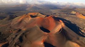 El exclusivo restaurante de Canarias donde cocinan usando el calor de un volcán