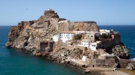 Marruecos vigila las maniobras en el búnker español en la frontera más pequeña del mundo