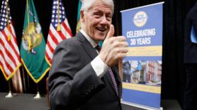 El expresidente Bill Clinton, hospitalizado en Washington después de "desarrollar fiebre"