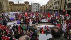 Unas 13.000 personas se manifiestan para exigir un "plan de inversión de emergencia" para la provincia de León