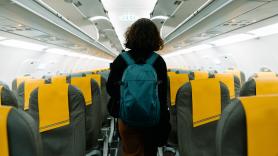 Adiós al veraneo: alertan de viajes de pesadilla de solo 10 personas por avión y apuntan a España entre las afectadas