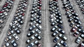 Los fabricantes de automóviles y Donald Trump pactan la reducción de sus aranceles