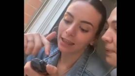 Está hablando con su abuela por walkie-talkie durante el apagón y se cuela el mensaje más inesperado