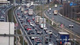 La operación retorno del puente de mayo complica las carreteras, especialmente las de entrada a Madrid