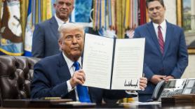 Aranceles de Trump en directo: ahora la emprende con los medicamentos que se fabrican fuera de EEUU