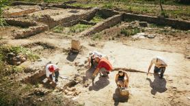 Los arqueólogos pensaban que era una herramienta agrícola vieja, pero se toparon con una reliquia de la Edad del Hierro