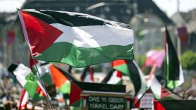 Tensión en la inauguración de Eurovisión: apoyo a Palestina mientras Israel denuncia gestos de degollación hacia su artista