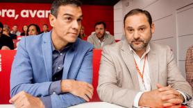 El 'talón de Aquiles' socialista: los mensajes de Ábalos y Sánchez despiertan un nuevo revuelo político