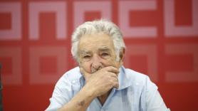 "La política cobra sentido cuando se vive así, desde el corazón": las reacciones al fallecimiento de Mujica