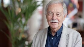 Eduardo Mendoza, en cinco novelas clave