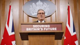 Keir Starmer imita al ultra Nigel Farage para frenar el ascenso de Nigel Farage