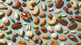 Ni almendras ni avellanas: el fruto seco consumido en España que ayuda a bajar el colesterol