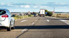 En Europa advierten de las "extrañas líneas" que han aparecido en las carreteras de España