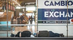 La prensa de Reino Unido se pasa más de tres pueblos con el mote que le ha puesto a las personas sin hogar de Barajas