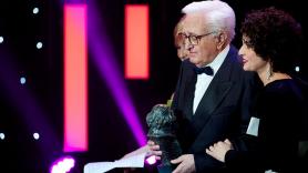 Una noche entre Ozores: cuando Adriana y Emma entregaron el Goya de Honor a su "querido tío Mariano"