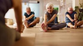 Adiós al pilates: este es el ejercicio ideal de bajo impacto para mayores de 65 años