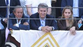 Feijóo va a Las Ventas en San Isidro y tiene cerca a una persona con la que ha tenido un desencuentro esta semana