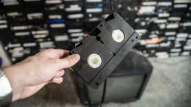 Atención si aún guardas estas películas en cintas VHS: pueden llegar a valer hasta 1.000 euros