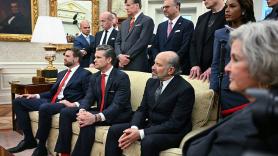 Sudáfrica plantea un cambio de ley para permitir operar a la empresa de Elon Musk tras la reunión con Trump