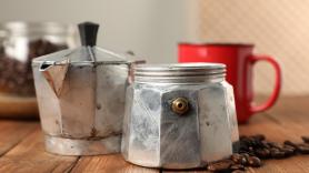 El desconocido truco italiano que puede salvar el sabor de tu café y la vida de tu cafetera