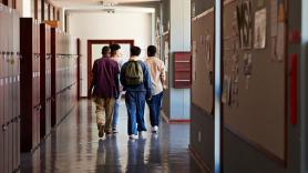 Aumentan los estudiantes rebeldes y la directora pasa a la acción: "Vuestras notas no se basan en los 'me gusta' de vuestras publicaciones"