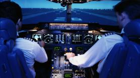 Un piloto de Iberia cuenta lo que sienten de verdad ellos cuando los pasajeros aplauden al aterrizar: para tenerlo en cuenta