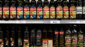Un experto explica cómo saber si un aceite de oliva virgen extra es bueno o no solo agitando la botella
