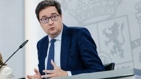 Ha pasado inadvertido entre tanto "ruido", pero lo que ocurre en plena intervención de Óscar López es de no creer