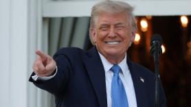 Trump veta la entrada a EEUU de nacionales de 12 países y limita la de otros siete: su mayor veto migratorio