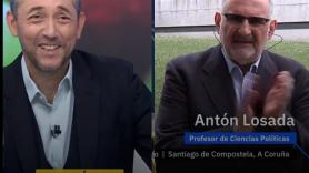 Pocas veces se ha visto a Antón Losada como hablando así de Ayuso: la cara de Javier Ruiz lo dice todo