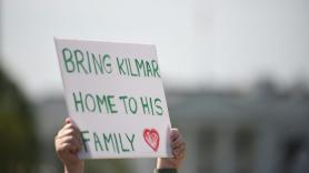 Kilmar Ábrego, el salvadoreño deportado "por error", regresa a EEUU tras meses detenido