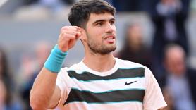 En Francia describen con este adjetivo y en mayúsculas lo que ha hecho Alcaraz en Roland Garros