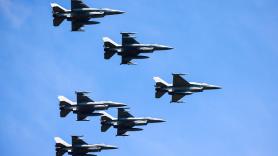 Polonia entra en "nivel máximo de alerta" y despliega aviones tras un intenso ataque ruso