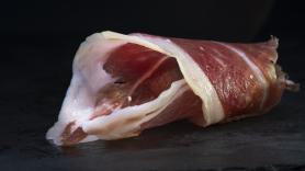 La BBC advierte de lo que puede pasar pronto con el aceite y el jamón español: sería rocambolesco