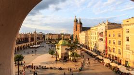 Polonia saca pecho de su Barcelona del Sur y asegura que "es más grande que el impacto turístico español"