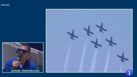 Solo los muy observadores se han dado cuenta de lo que se escucha de fondo en este momento de la Patrulla Águila
