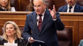 El PP intenta forzar una votación en el Congreso para adelantar la comparecencia de Sánchez pero Armengol lo veta