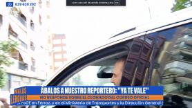 Ábalos va en su coche, ve a la prensa, baja la ventanilla y sólo le dice algo (y no bueno) al micrófono de TVE