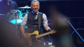 Bruce Springsteen aterriza en Donosti, tira de euskera en su concierto y no duda en arremeter contra Trump