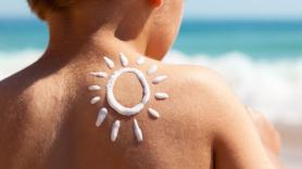 Lanzan alerta urgente por el uso de protectores solares en estos niños de cara al verano en España