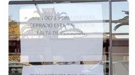 Un bar coloca en su puerta este cartel dirigido a Pedro Sánchez y se caldean los ánimos