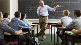 Un profesor de universidad dice basta por lo que hacen los padres de sus alumnos cuando suspenden una asignatura