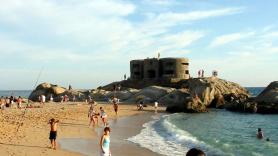 La playa de esta localidad de Cádiz bautizada "del búnker" para prevenir un posible desembarco del bando aliado en la Segunda Guerra Mundial