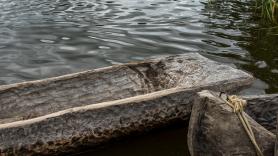 Los científicos deciden viajar en canoas de la Edad de Piedra y refutan así la suposición más común