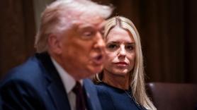 La fiscal general de EEUU despide a 20 empleados que trabajaron en casos penales contra Trump